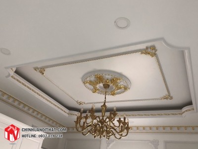 Khung trần trang trí dát vàng